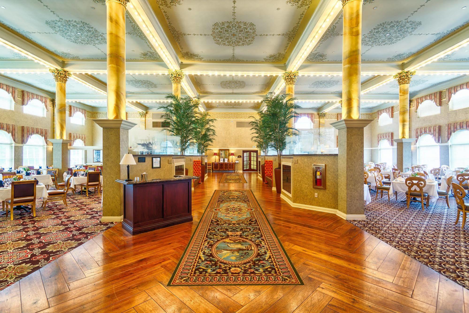 West Baden Springs Hotel French Lick Exterior photo