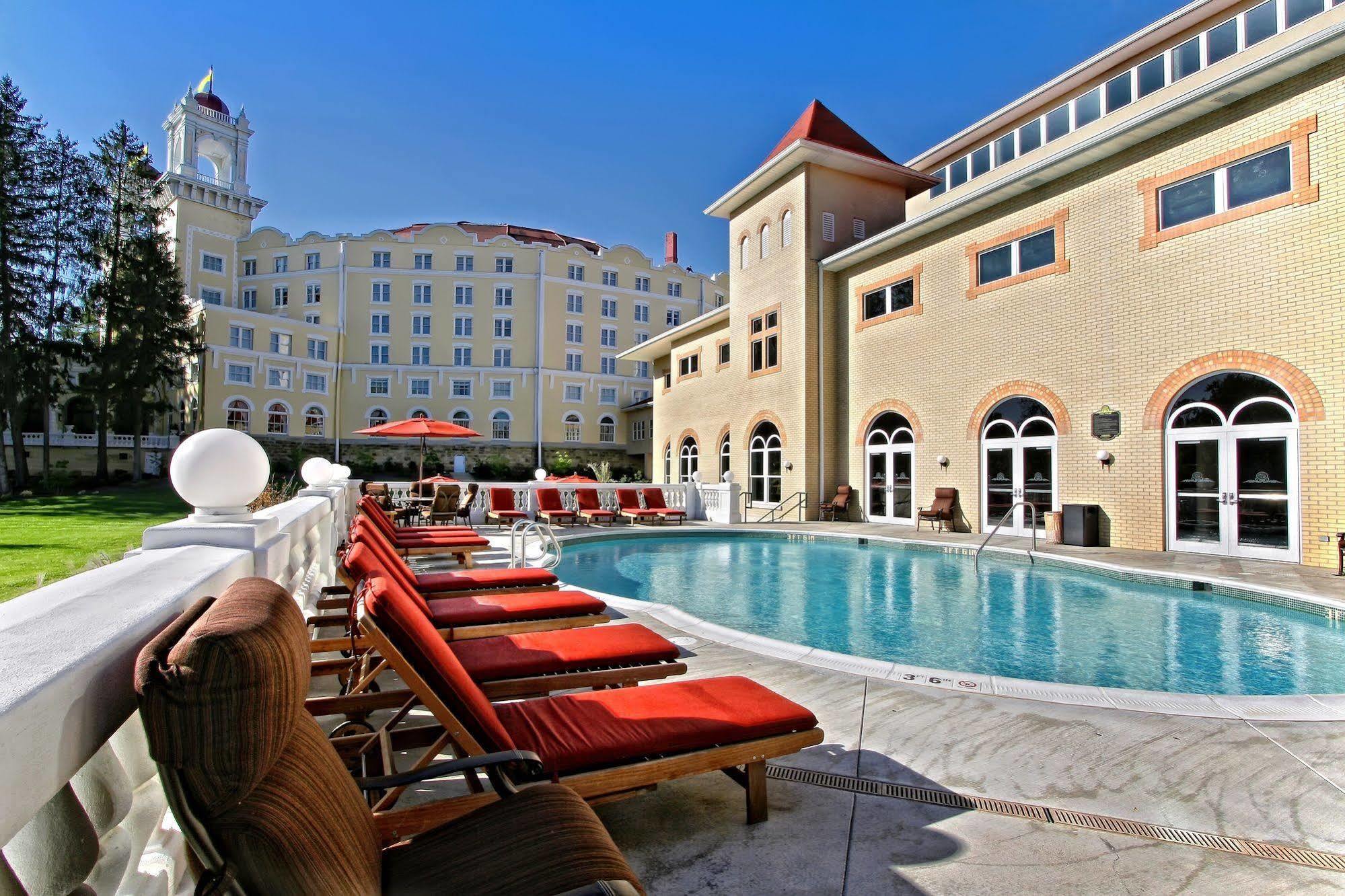 West Baden Springs Hotel French Lick Exterior photo